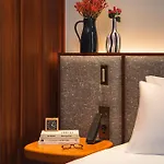 호텔 Andaz Lisbon, By Hyatt 5*